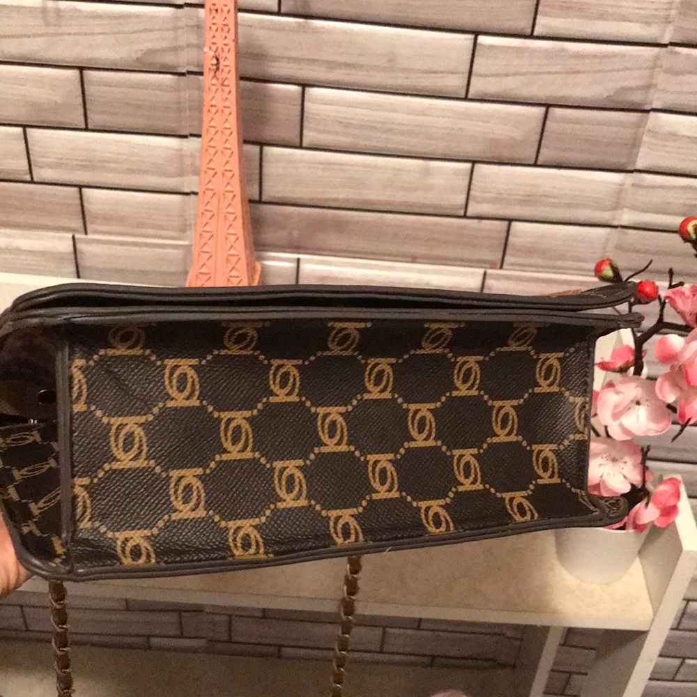 Bebe Black and Gold Chain Shoulder Bag - Picture 14 of 15